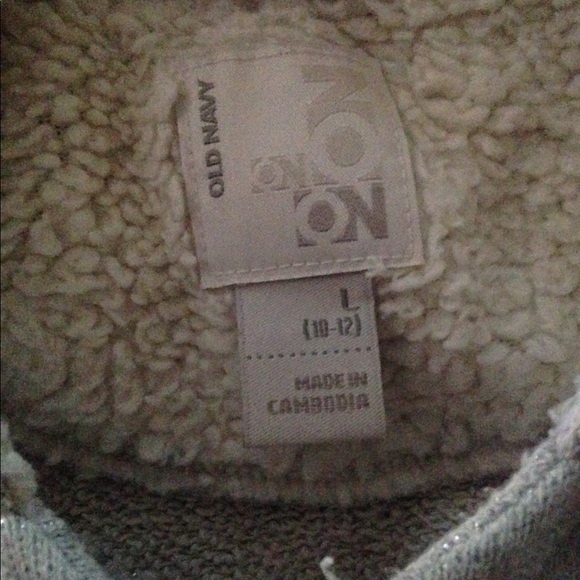 Gray Old Navy Pullover Hoodie with Soft Hood - Picture 4 of 4